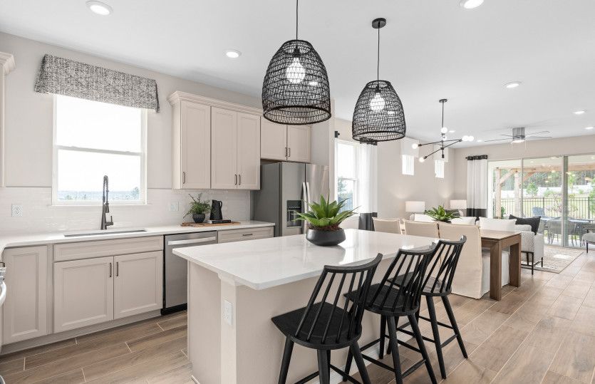 Spacious Kitchen with Cafe