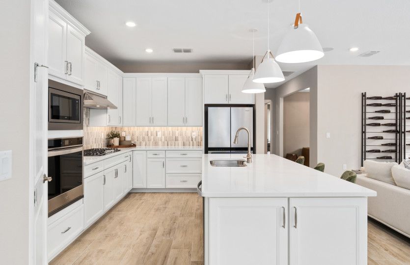 Spacious Kitchen with Modern Appliances