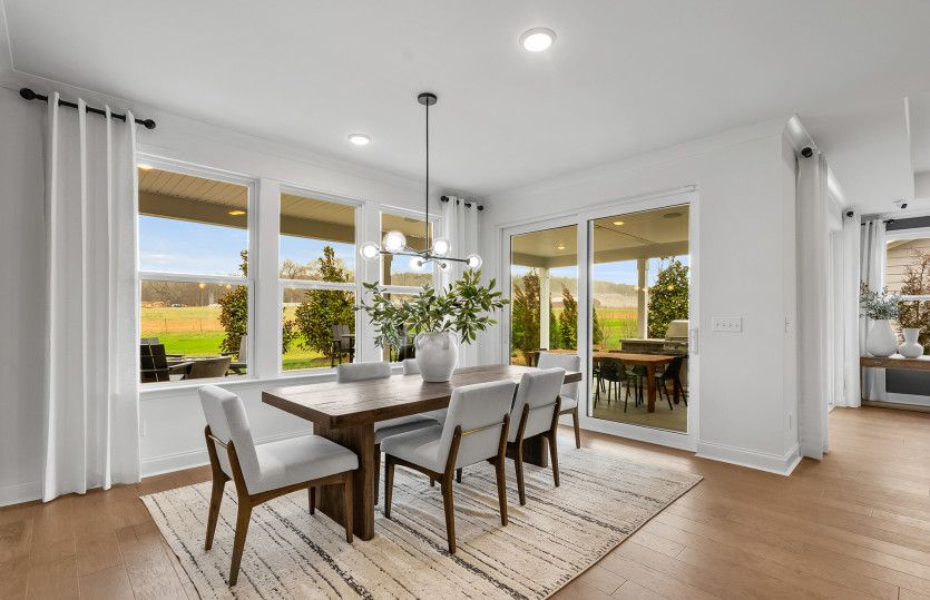 Renown Dining