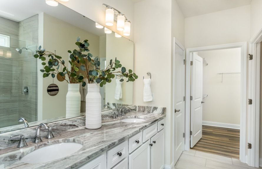 Spacious Owners Bath