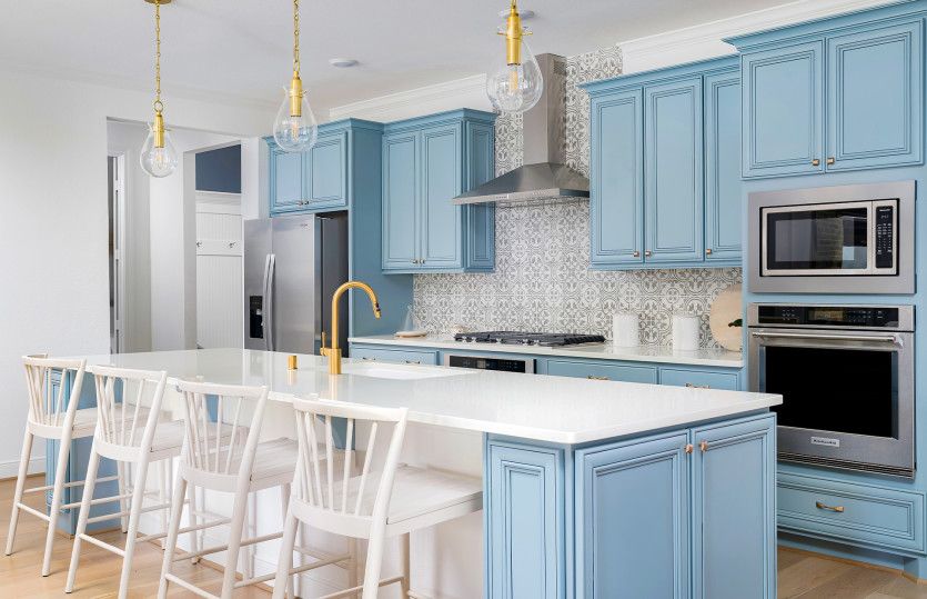 Centrally Located Island, Perfect for Entertaining