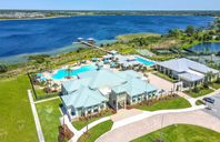 Del Webb Twin Lakes por Del Webb en Orlando Florida