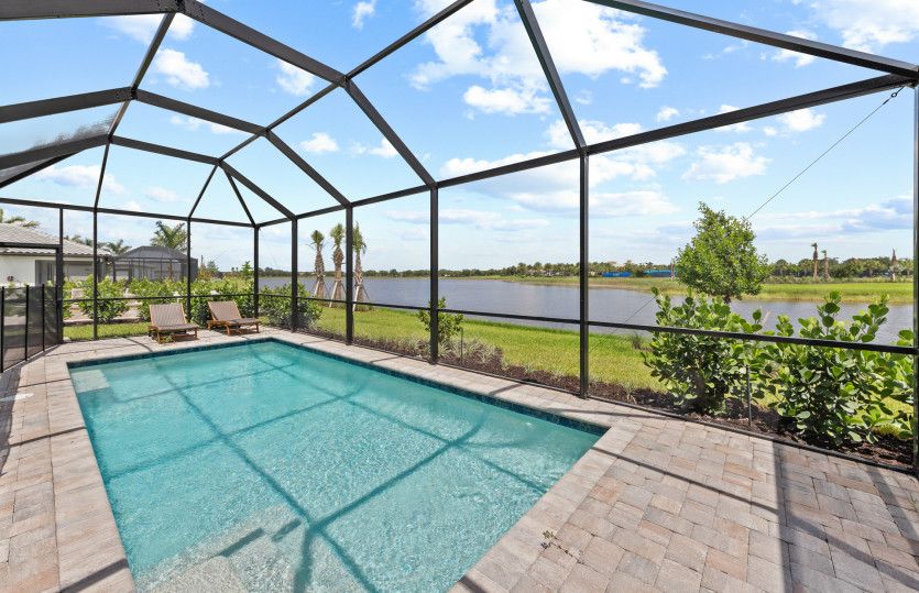 Screened-in pool