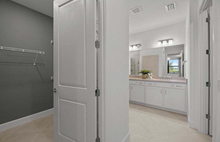 Owner's closer off the bathroom