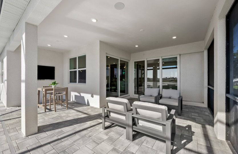 Indoor/Outdoor layout