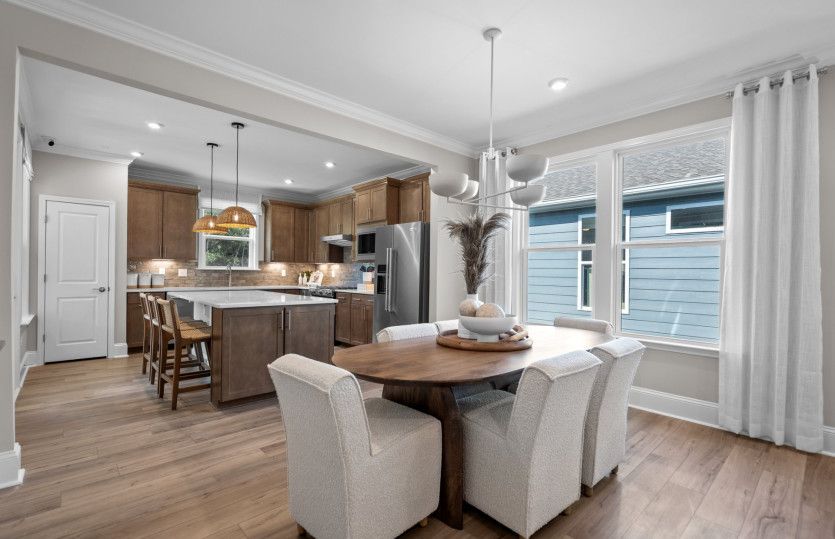 Kitchen and Cafe Great for Family Time