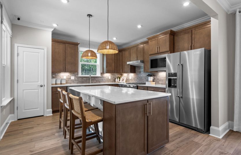Lots of Space in Beautiful Kitchen!