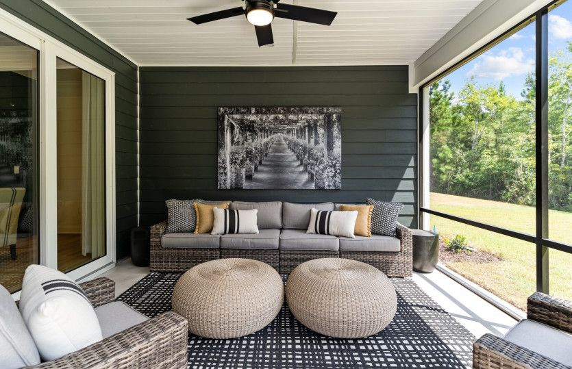 Stunning Screened-In Patio