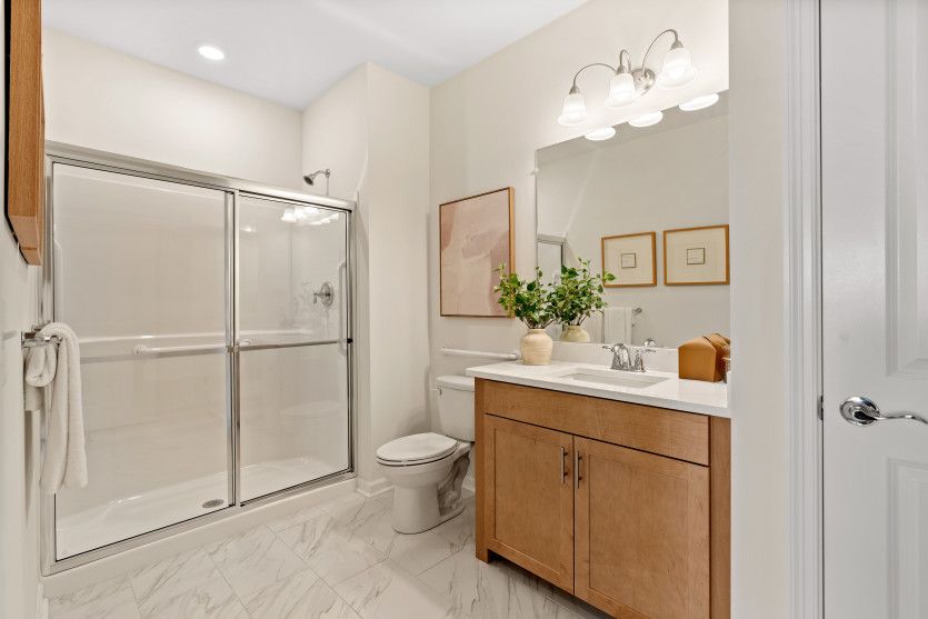 Spa-Like Owner's Bath