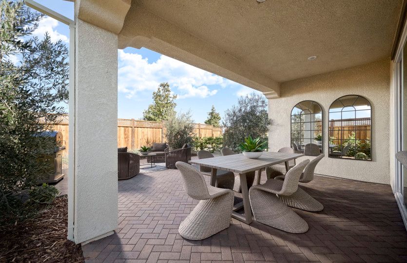 Patio area for entertaining