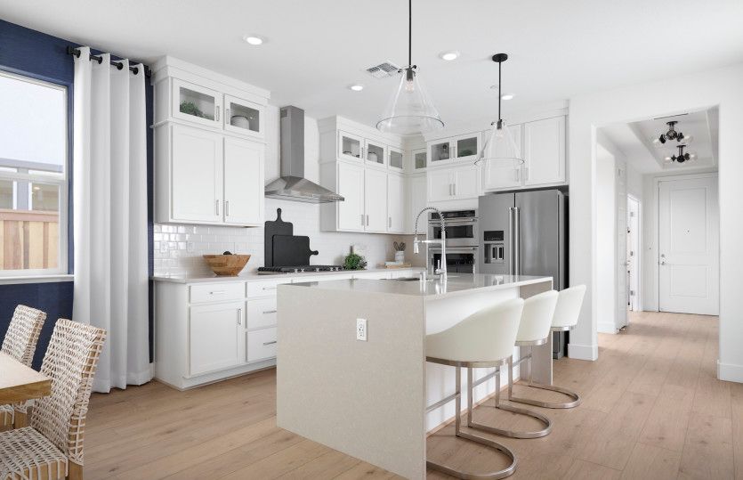 Kitchen with large central island
