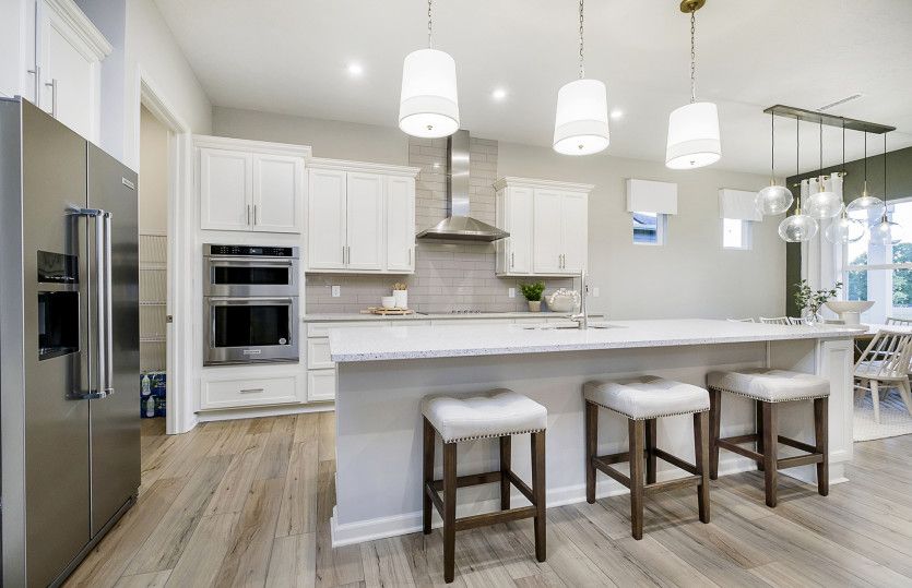 Sleek finishes and a stylish cooking haven.