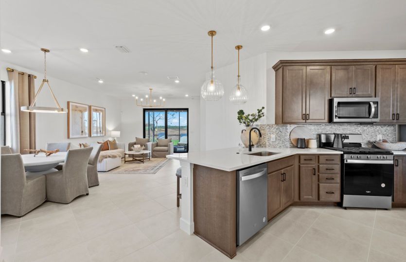 Ideal new home in this active adult community in Lakewood Ranch, Florida