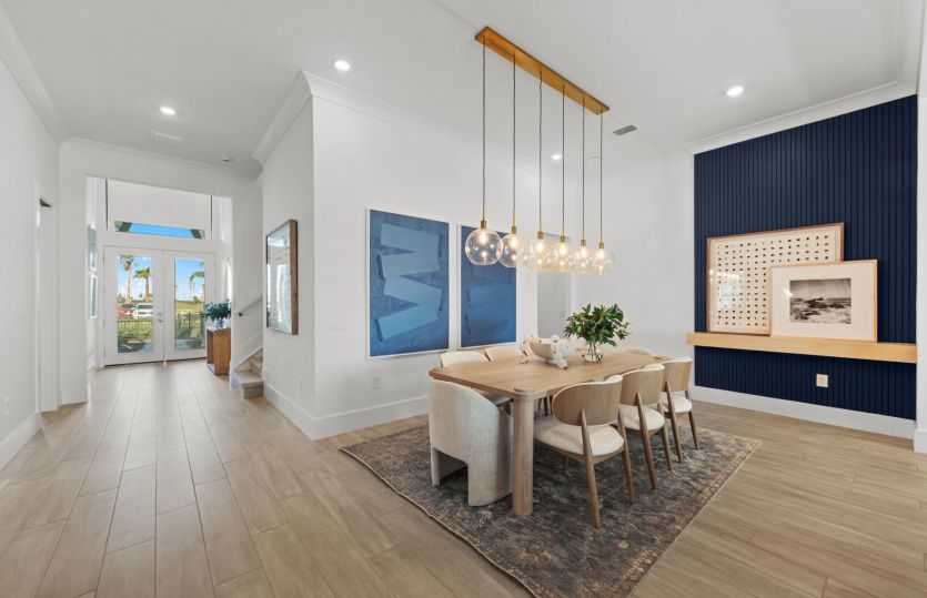 Dining area, picture all the dinner parties to be had