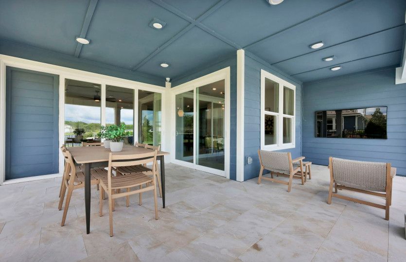 Mystique | Covered Lanai