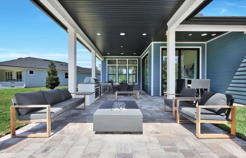 Brixton | Covered Lanai