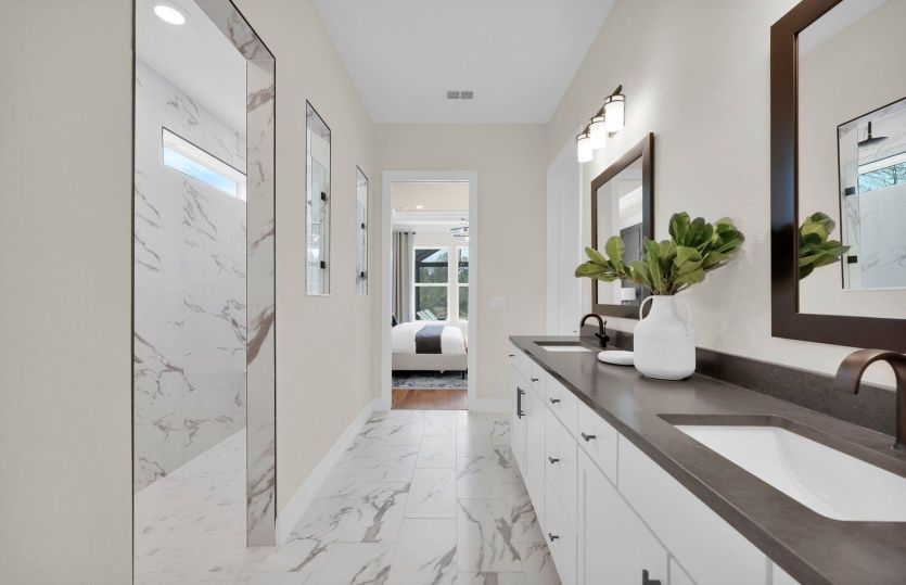 Stellar Grand | Owner's Bathroom