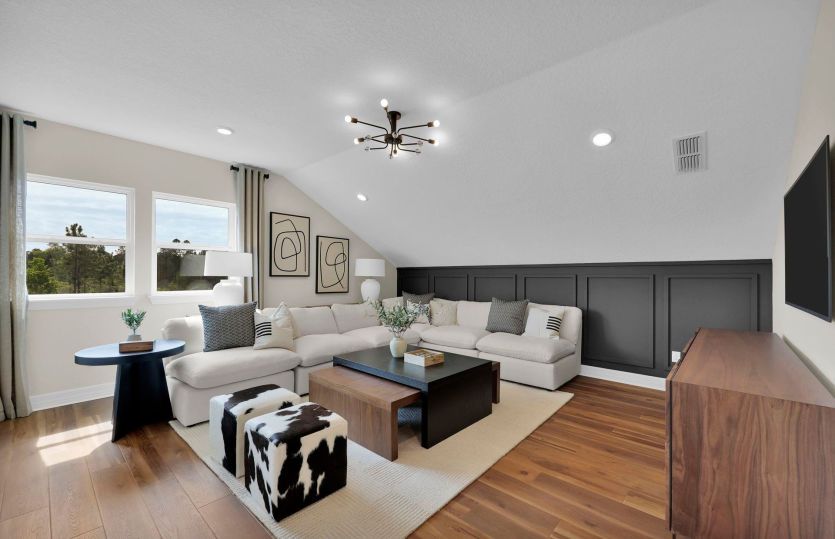 Stellar Grand | Upstairs Loft