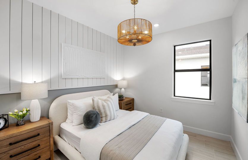 Secondary bedroom, invite guest to your new home in Lakewood Ranch, Florida