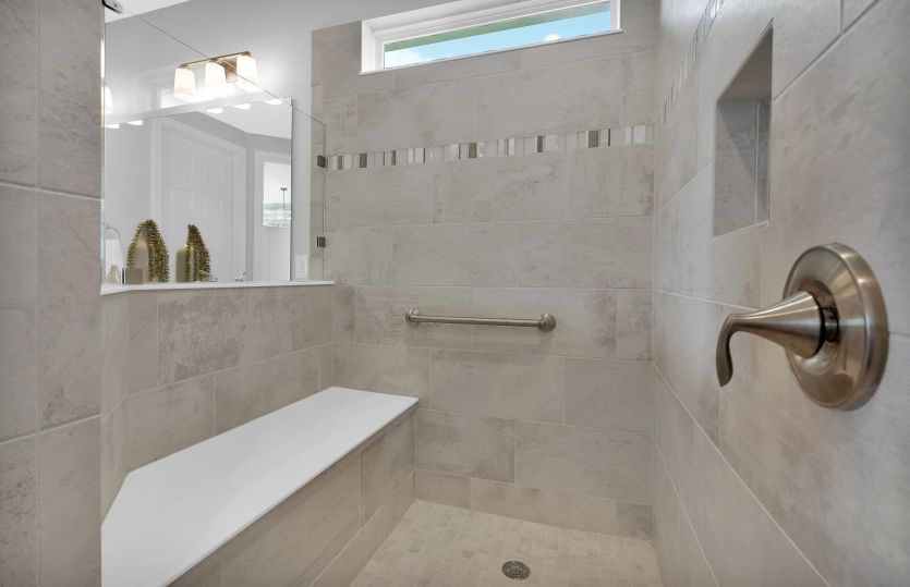 Mainstay Grand | Owner's Walk-In Shower