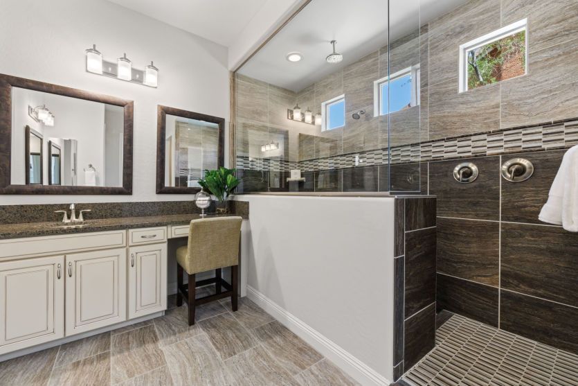 Owner's Bath