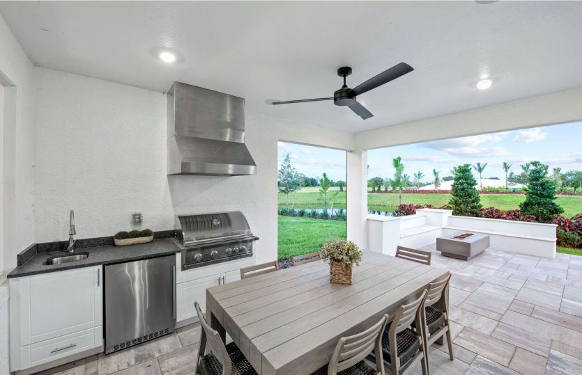 Outdoor Kitchen