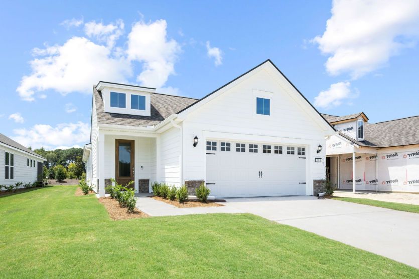98 BULL RUN RD (Hallmark)