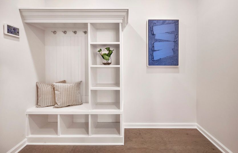 Built-In Boot Bench