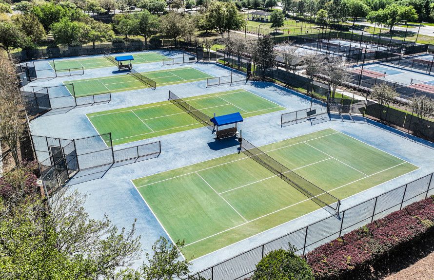 5 Tennis Courts