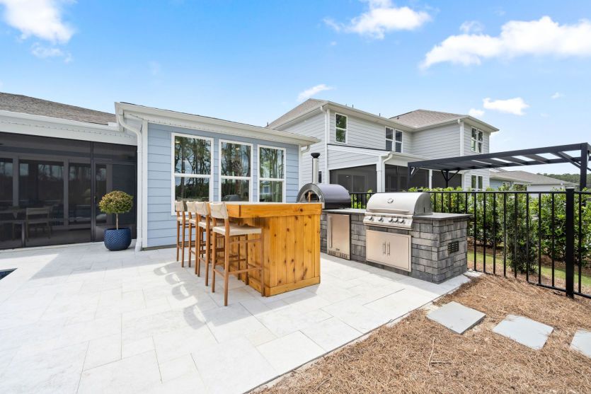Outdoor Kitchen