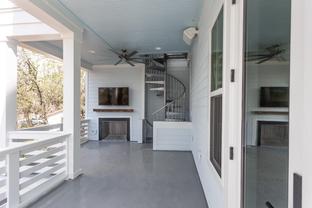 Delpino Custom Homes por Delpino Custom Homes en Charleston South Carolina