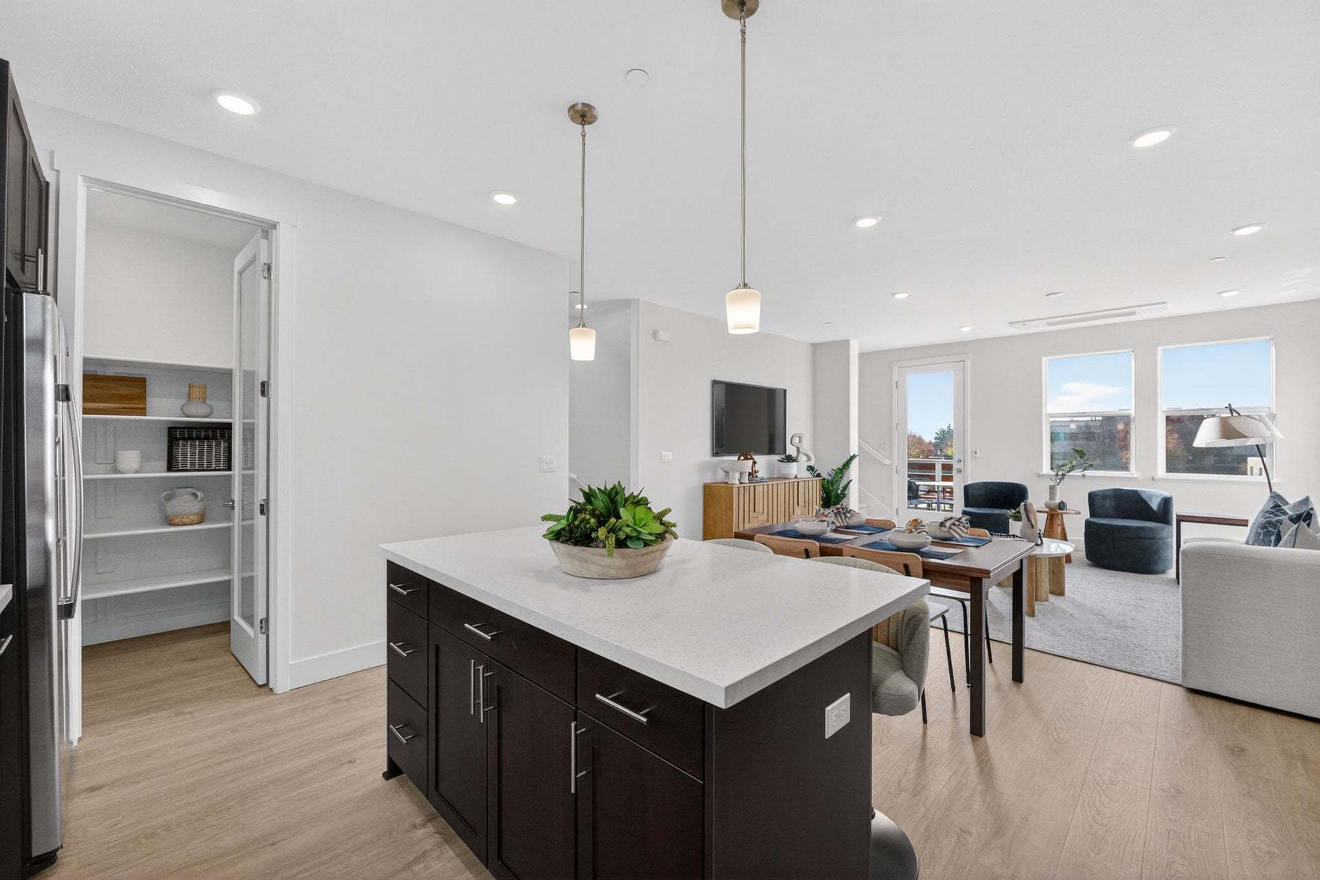 RT 3 | Kitchen