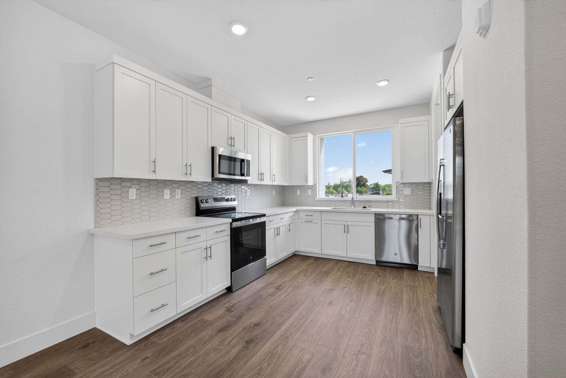 TH1 | Kitchen