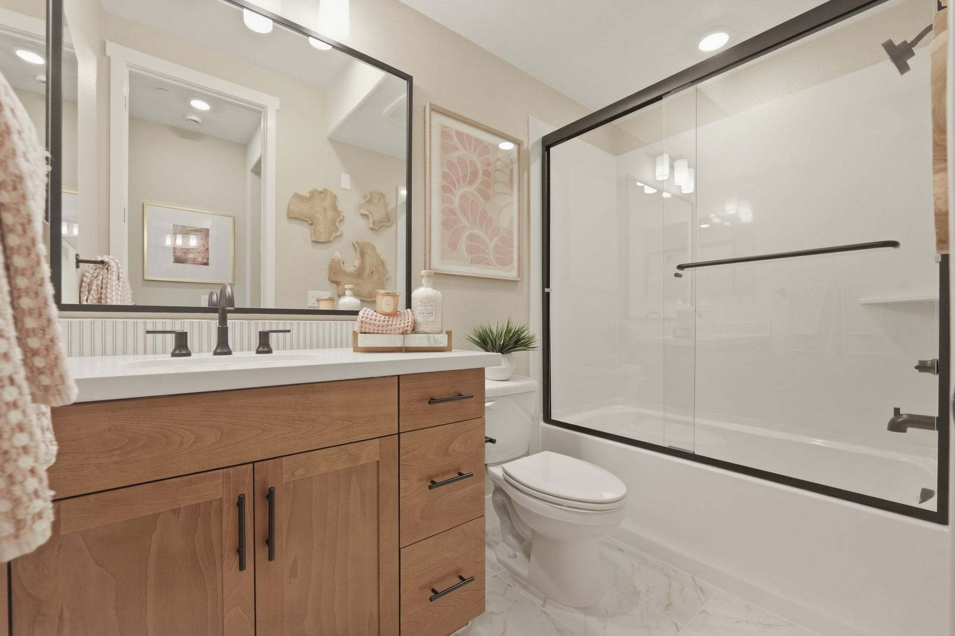 Residence 1 | Owner's Bathroom