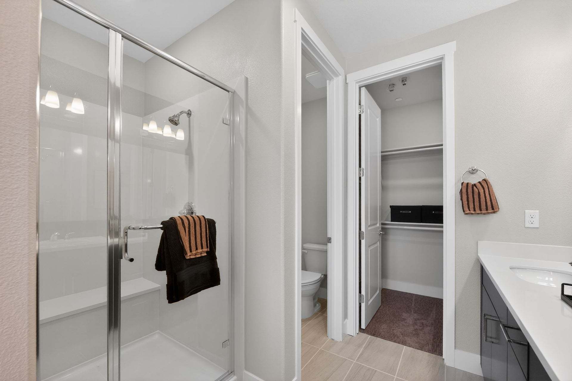 Residence 3 | Owner's Bathroom