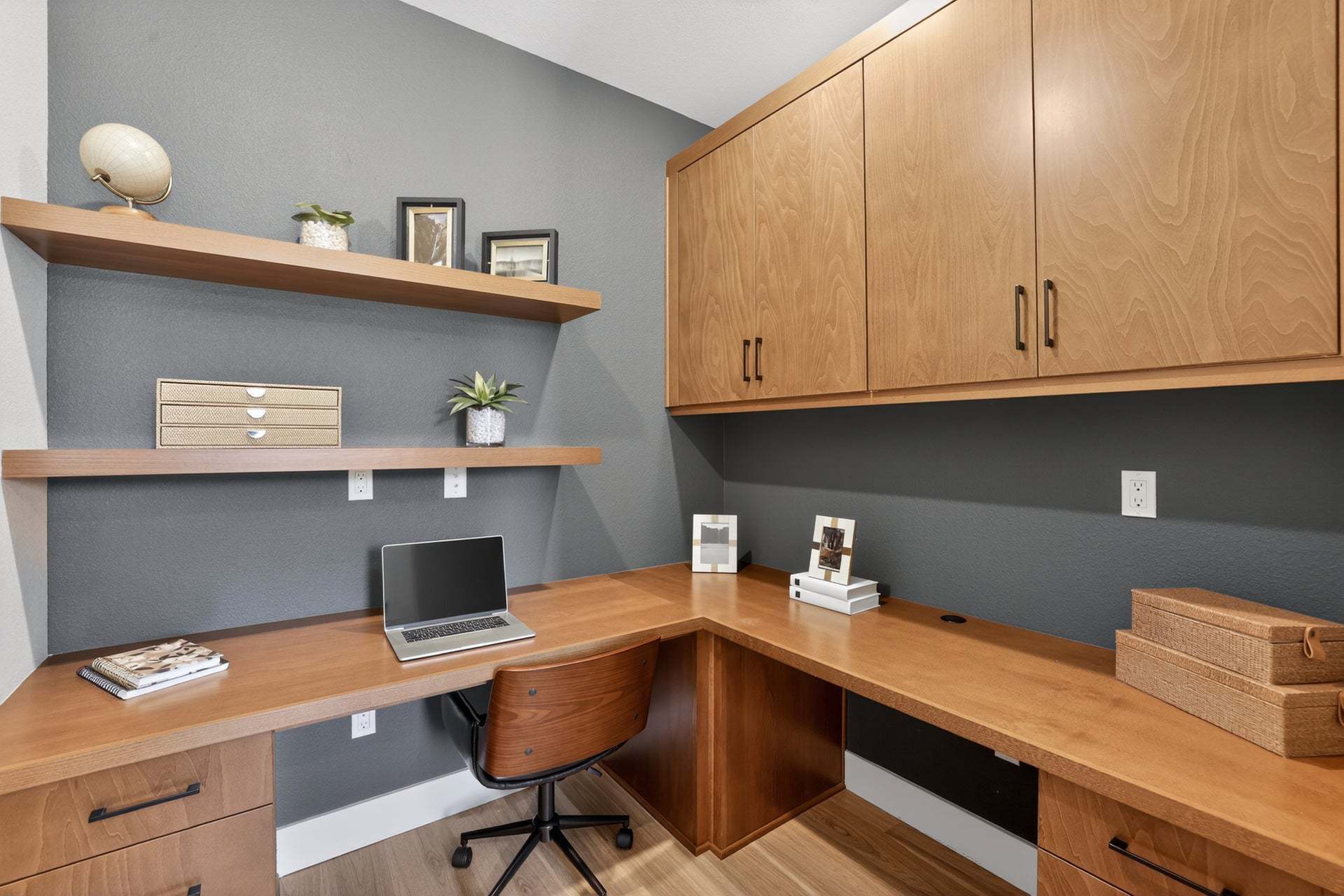 Stacked Flats Residence 1 | Home Office