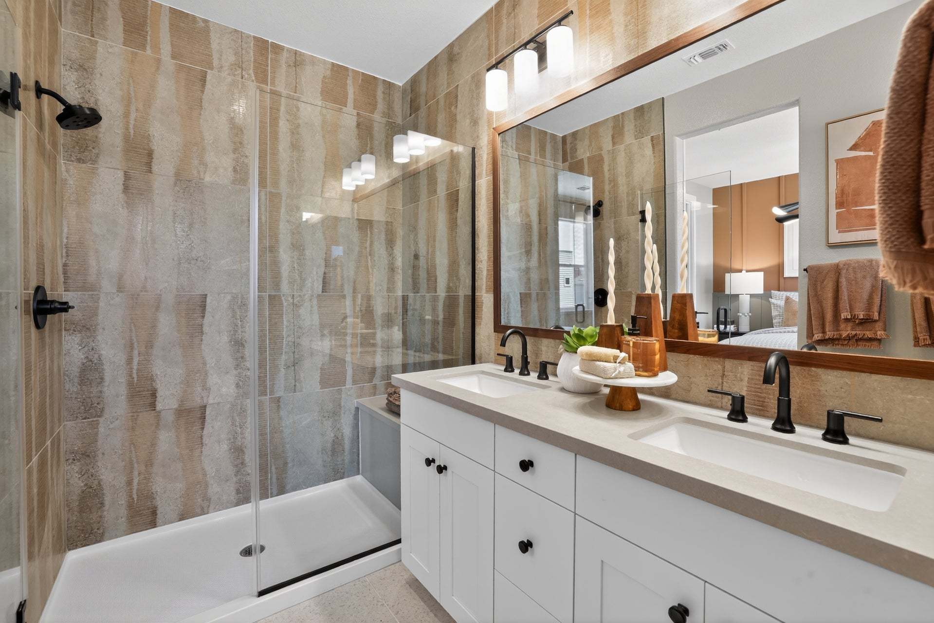 Stacked Flats Residence 3 | Owner's Bath