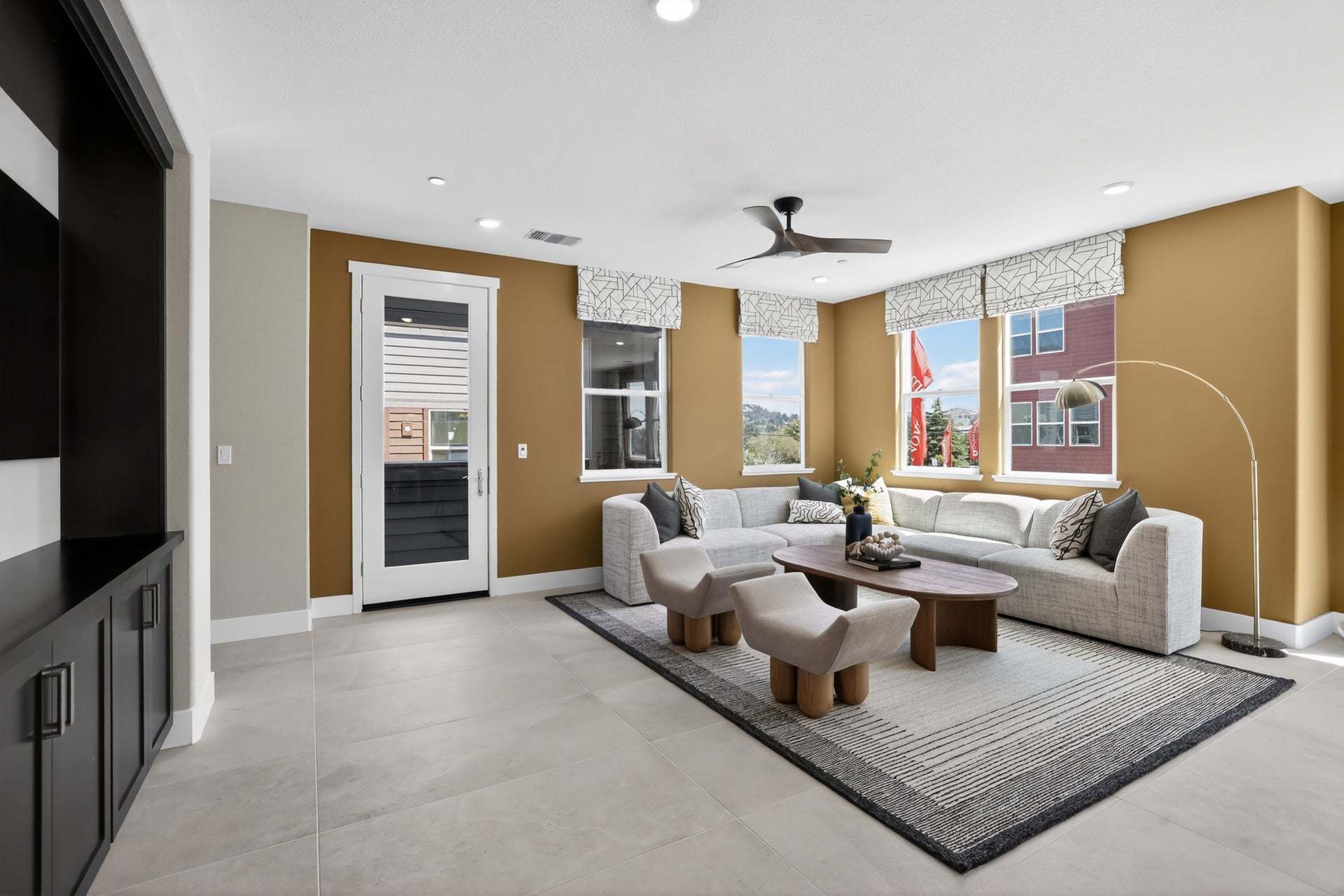 Row Townhome Residence 6 | Living Room