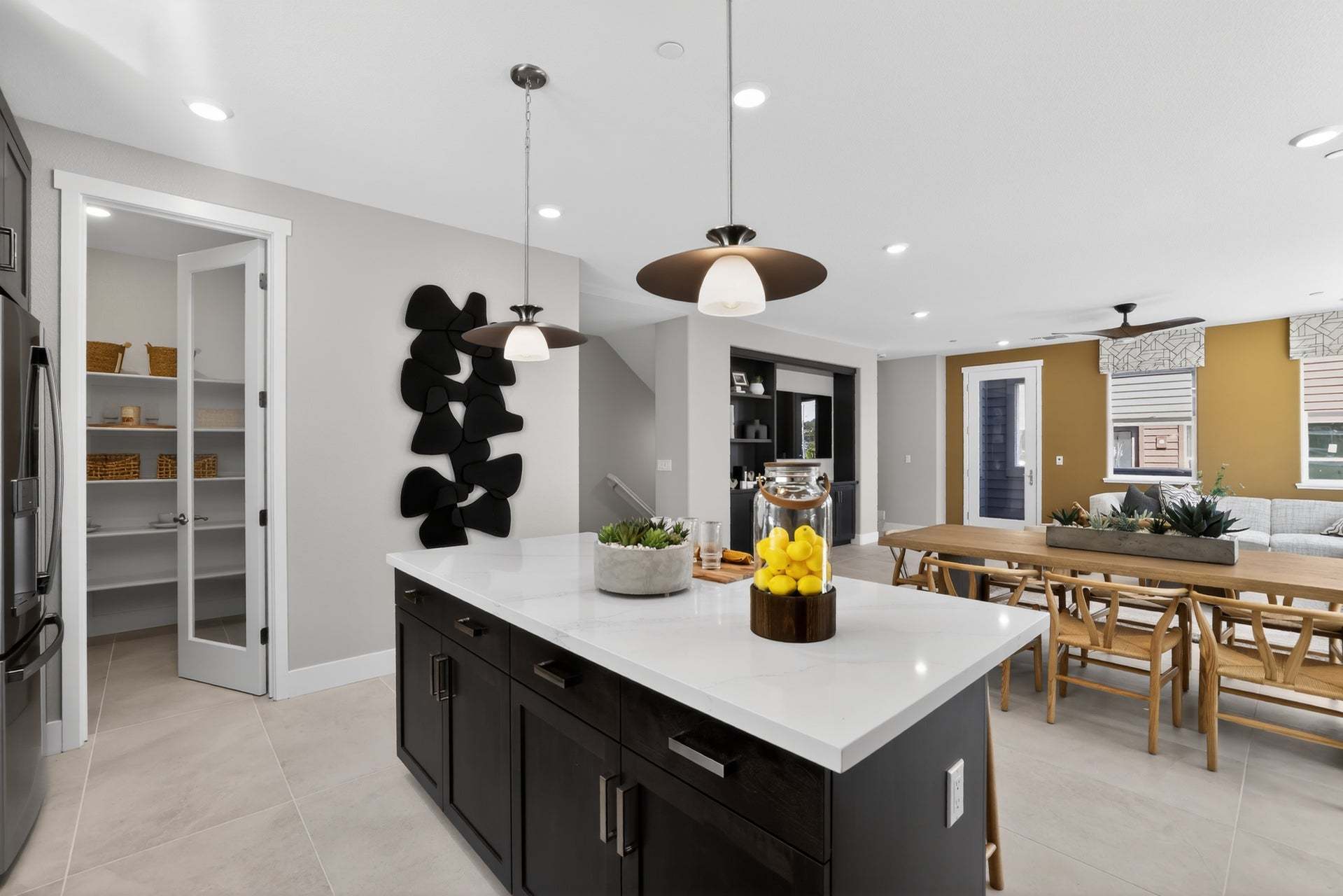 Row Townhome Residence 6 | Kitchen