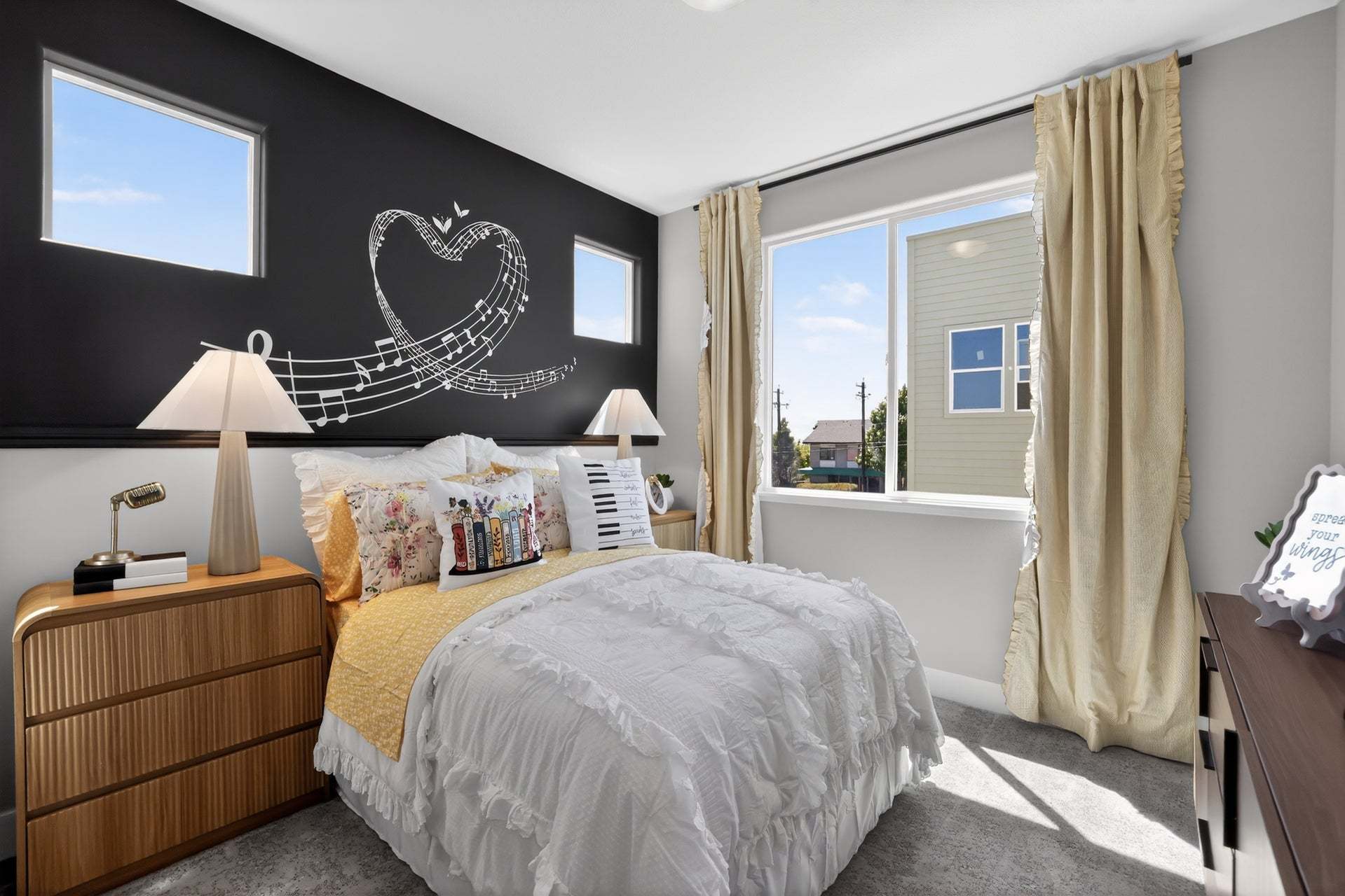 Row Townhome Residence 6 | Bed 2