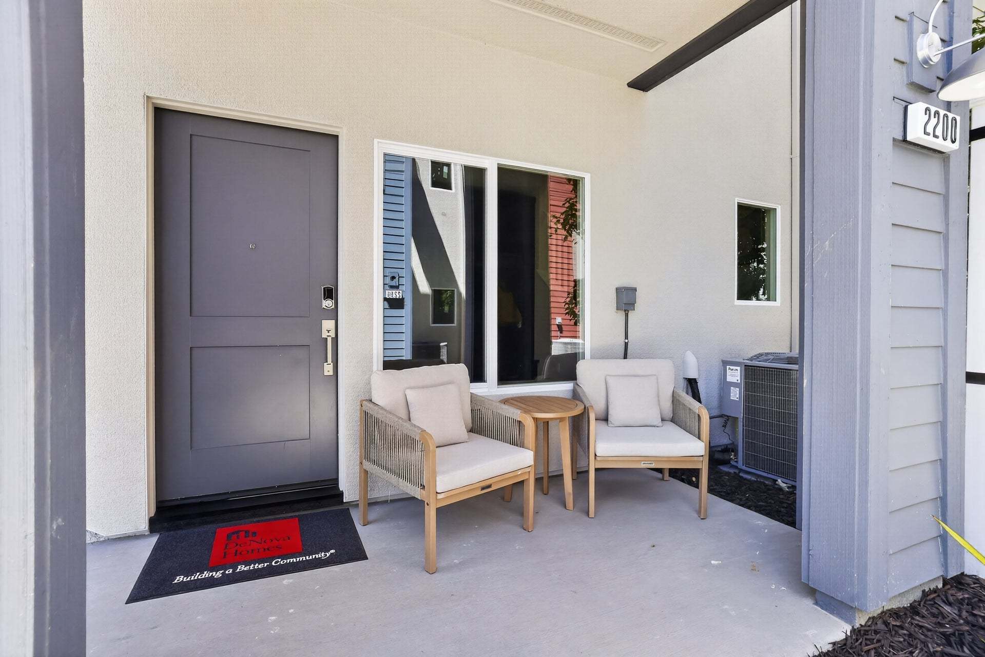 Row Townhome Residence 6 | Entrance