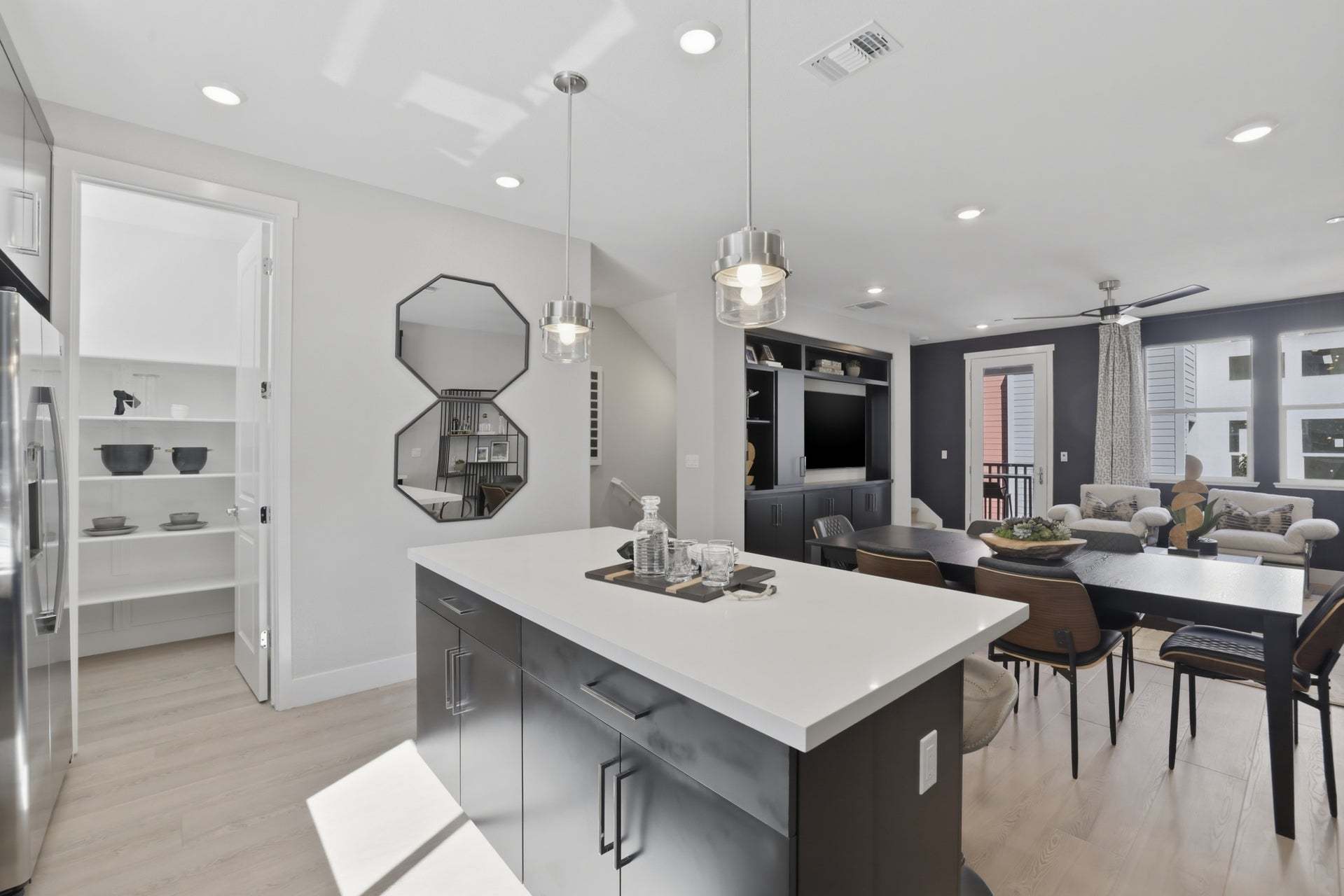 Row Tohomes Residence 4 | Kitchen