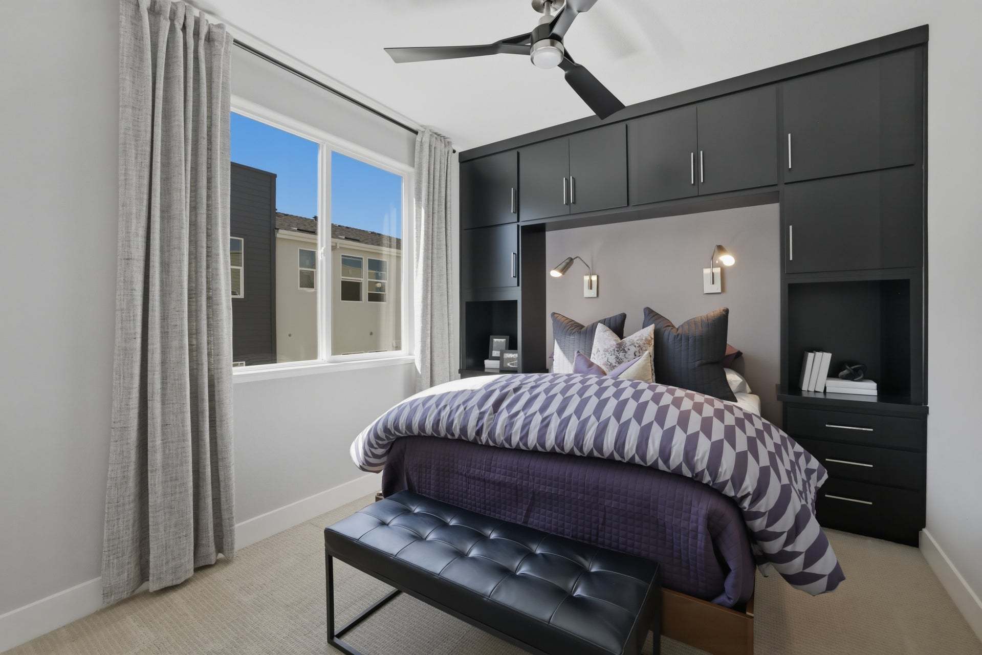 Row Tohomes Residence 4 | Bed 2