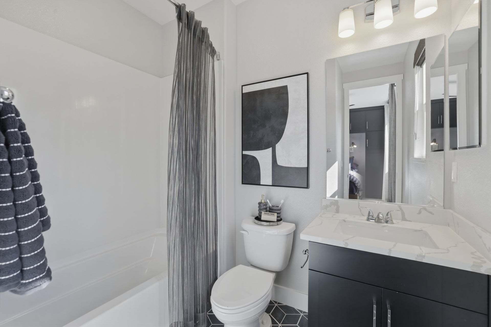 Row Tohomes Residence 4 | Bath 2