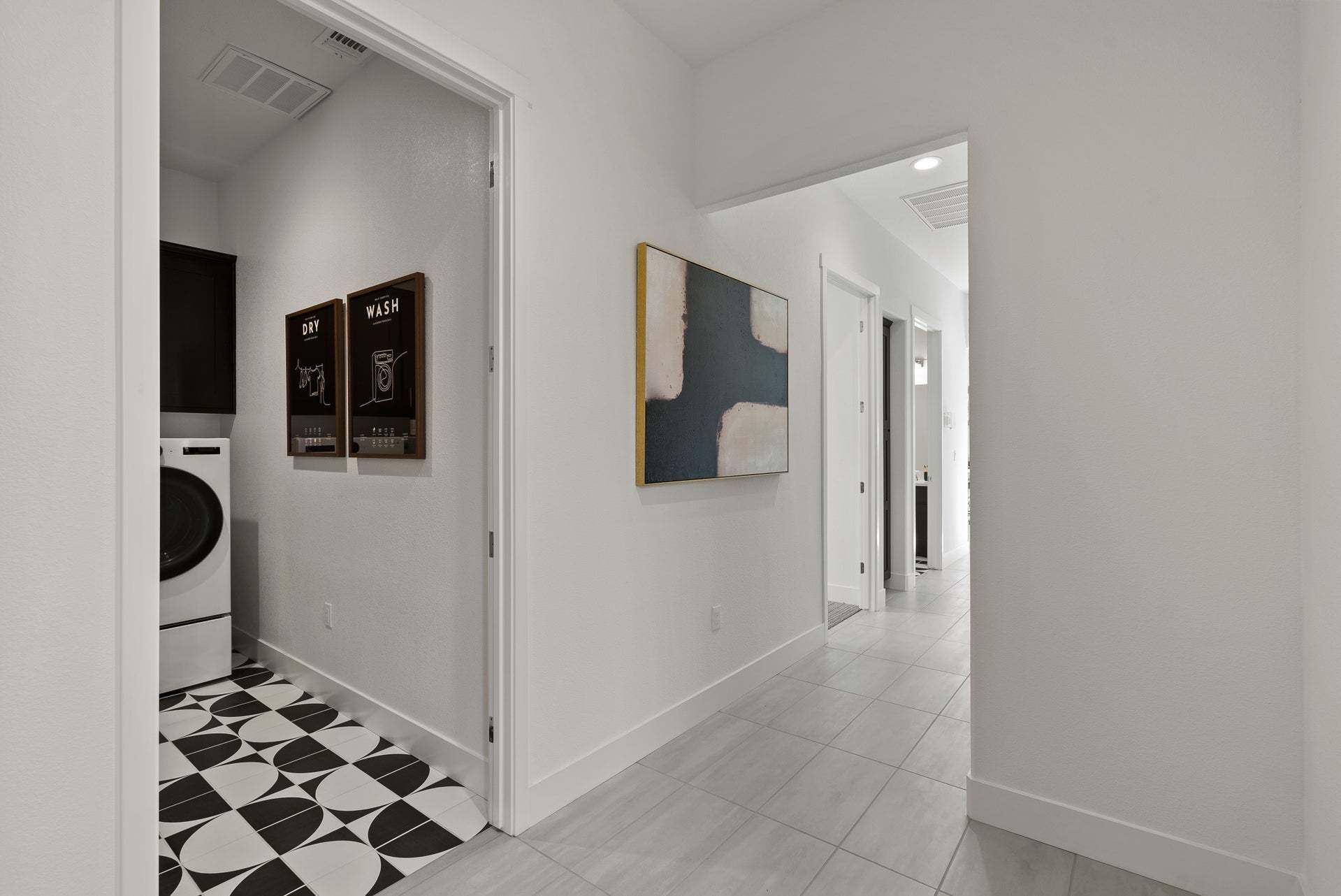 Greenway Residence 1 - Hallway