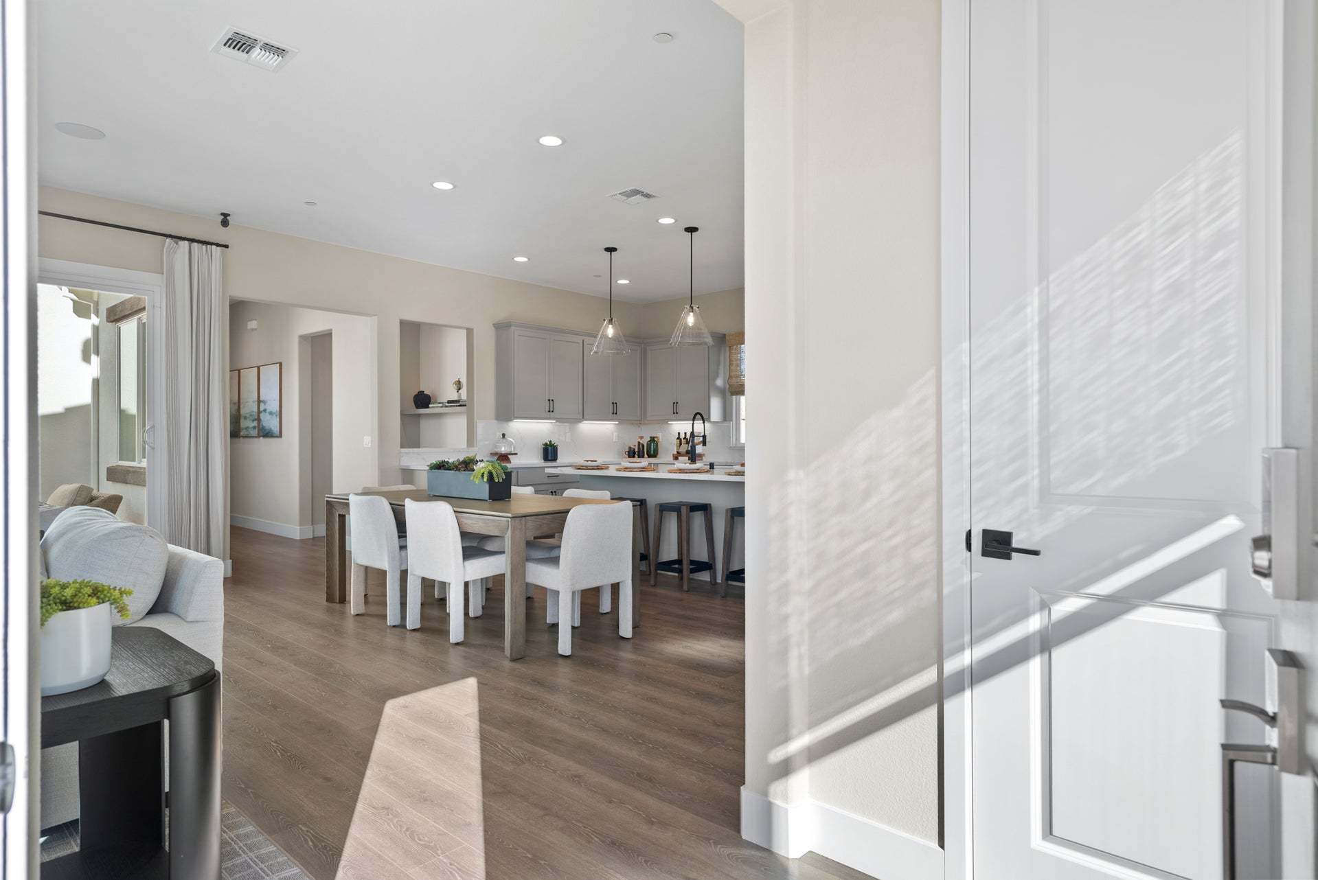Greenway Residence 2 - Entry