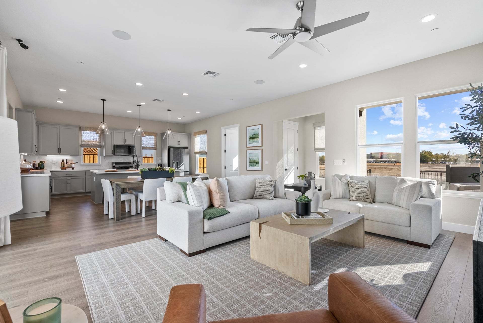 Greenway Residence 2 - Living