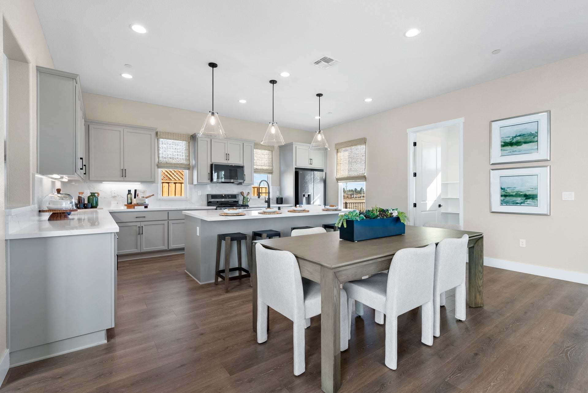 Greenway Residence 2 - Dining/Kitchen
