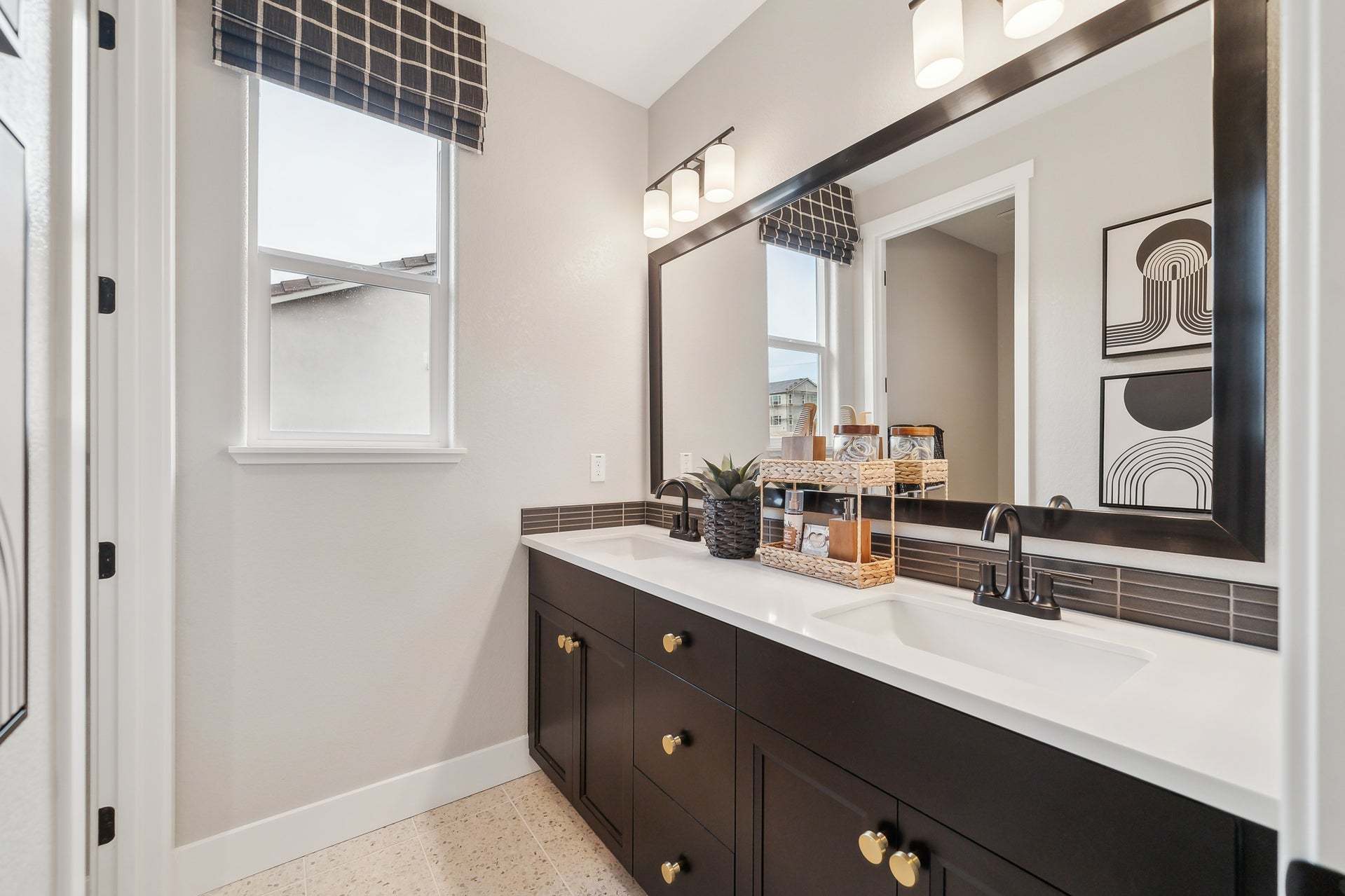 Residence 3 | Bath 2