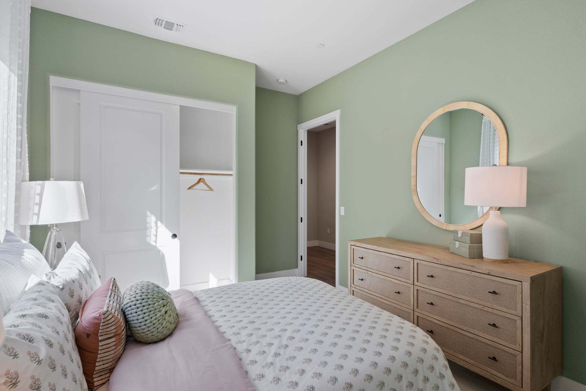 Greenway Residence 2 - Bed 2